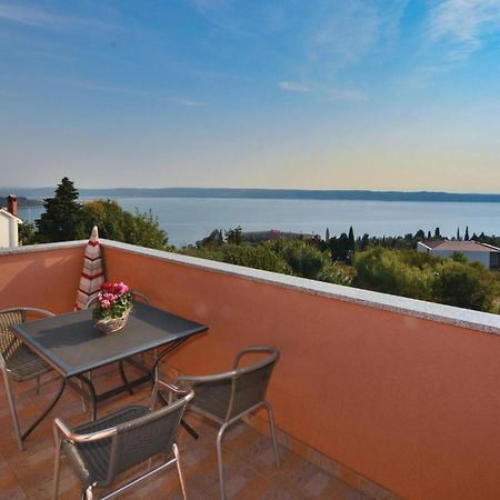 2 Bedroom Amazing Apartment In Portoroz Exterior foto
